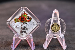 Monete commemorative d'oro e d'argento per il nuovo anno emesse in Cina