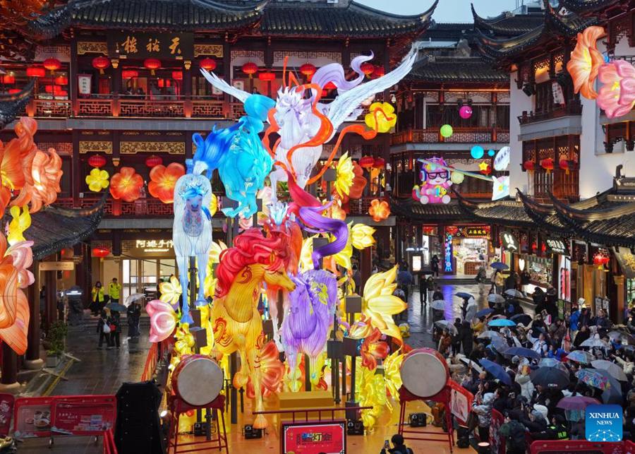 Inaugurato a Shanghai il Festival delle Lanterne del Giardino Yuyuan