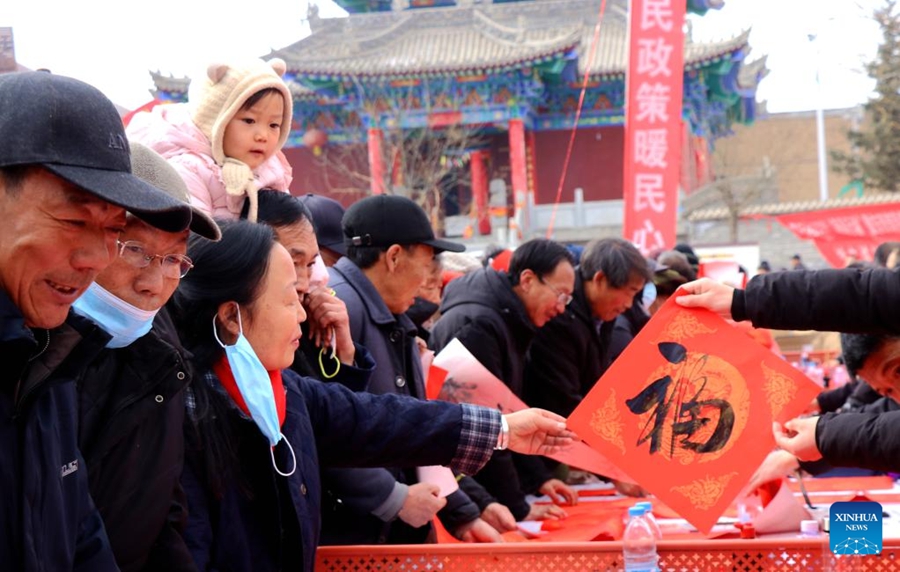 Preparativi per la Festa di Primavera in corso in tutta la Cina