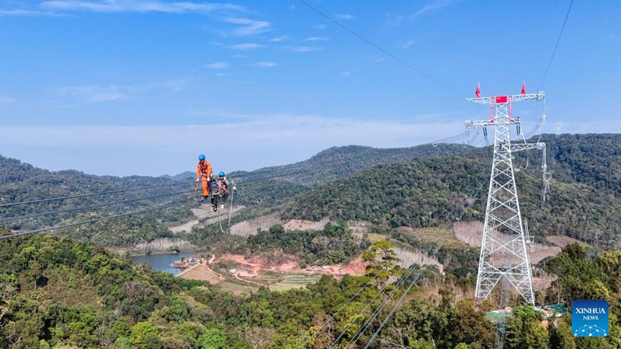 Il progetto di interconnessione elettrica a 500 kV tra Cina e Laos raggiunge la piena operatività