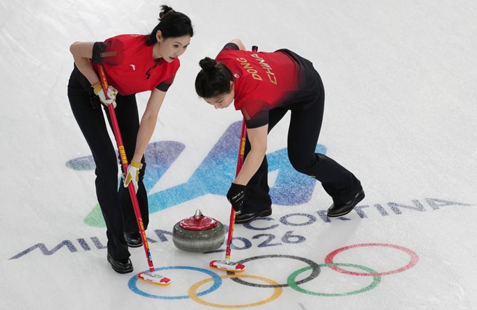 La Cina apre la stagione del curling femminile con una vittoria a Milano-Cortina