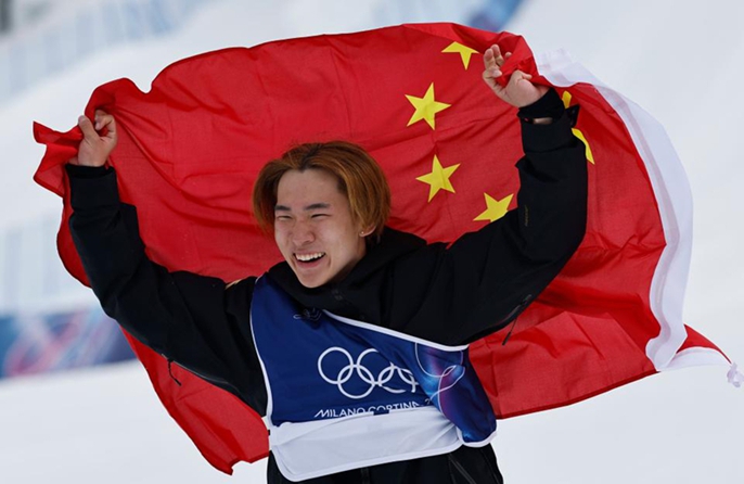 Primo oro! Su Yiming vince nello snowboard maschile