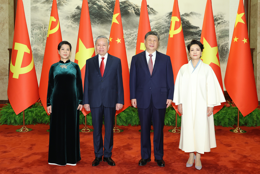 Colloquio fra Xi Jinping e To Lam
