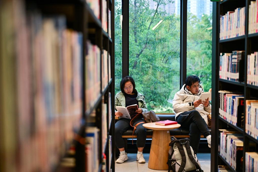 Il boom della lettura digitale avvicina un numero crescente di cinesi ai libri