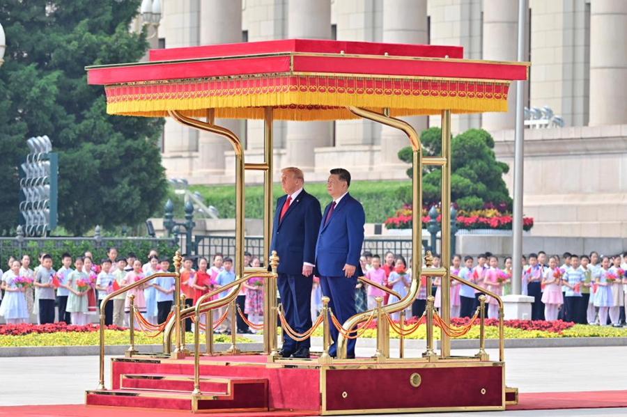 Xi Jinping: cerimonia di benvenuto per l'arrivo di Donald Trump