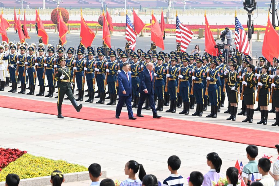 Xi Jinping: cerimonia di benvenuto per l'arrivo di Donald Trump