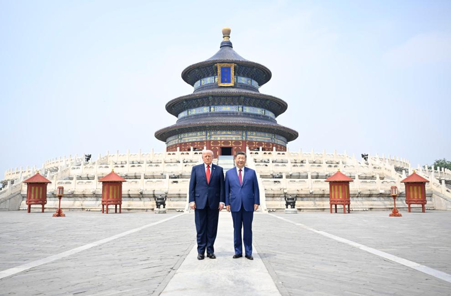 Xi Jinping e Donald Trump visitano il Tempio del Cielo