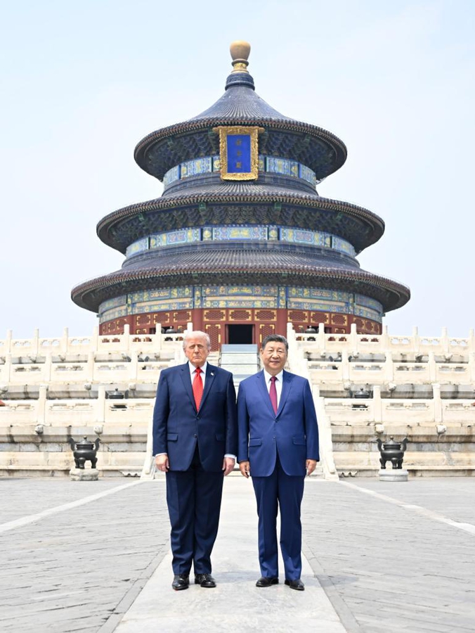 Xi Jinping e Donald Trump visitano il Tempio del Cielo