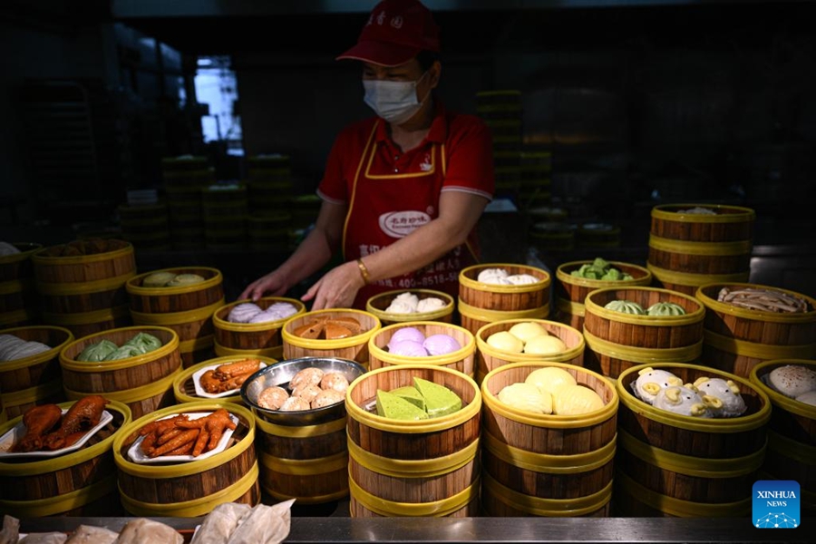 I cinesi d'oltremare influenzano la cultura e lo stile di vita a Wenchang, Hainan