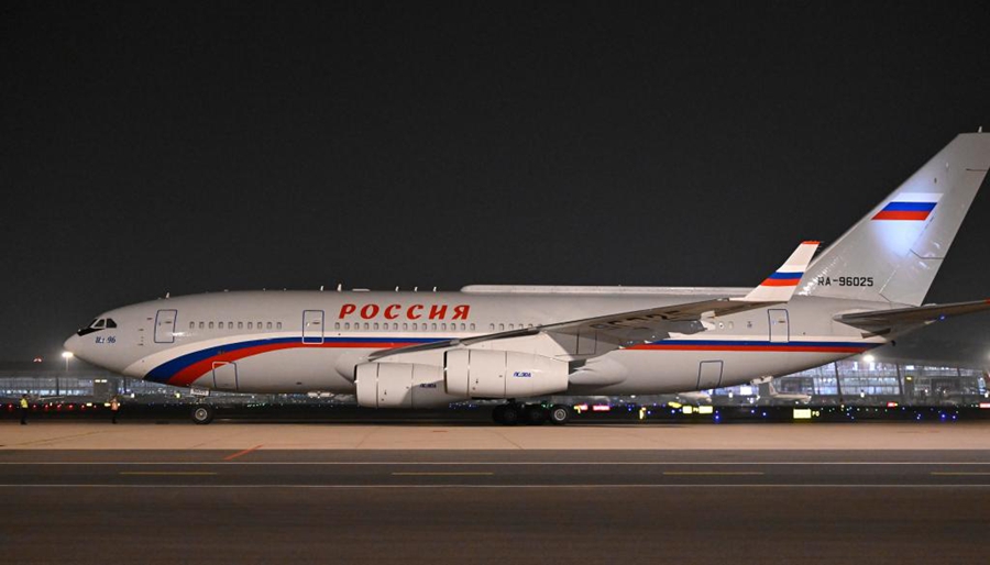 Putin arriva a Beijing in visita di Stato