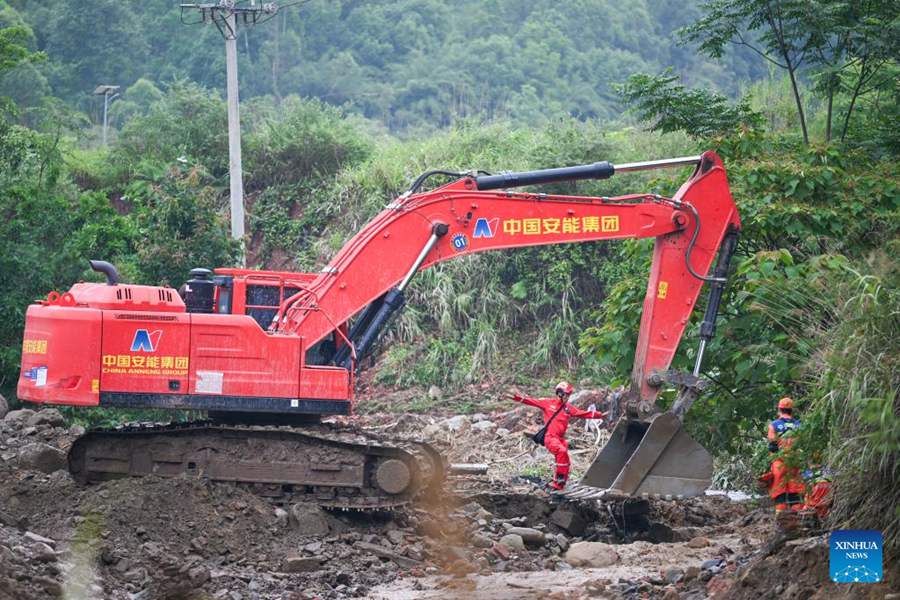 Operazioni di soccorso a Chongqing