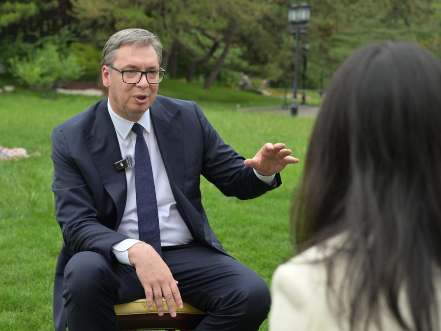 Il Presidente serbo Aleksandar Vučić rilascia un'intervista esclusiva all'agenzia Xinhua a Beijing, capitale della Cina. (26 maggio 2026 - Xinhua/Li He)