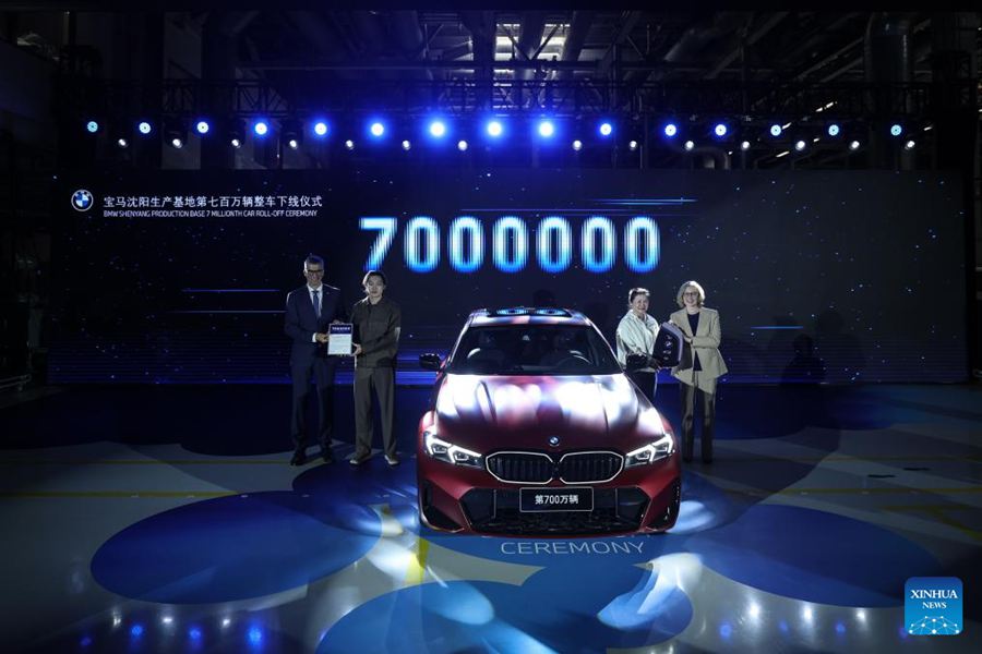 Il 7 milionesimo veicolo esce dalla base produttiva di Shenyang della BMW Brilliance, nel nord-est della Cina