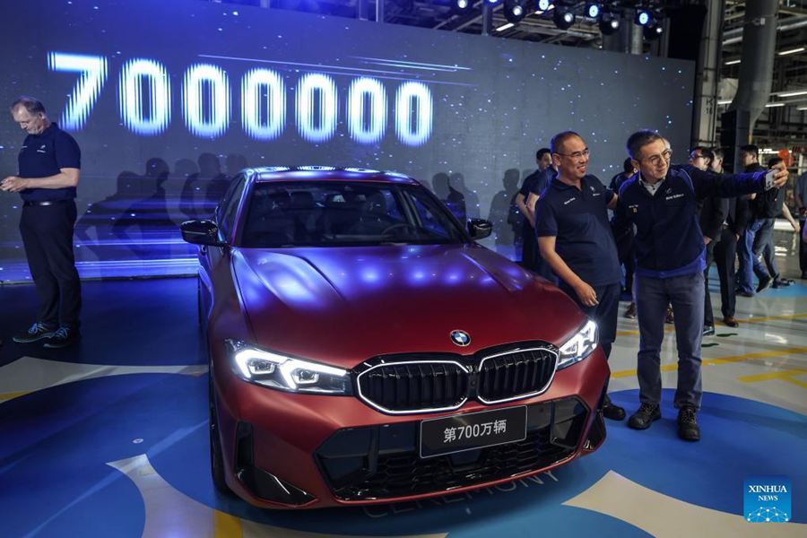 Il 7 milionesimo veicolo esce dalla base produttiva di Shenyang della BMW Brilliance, nel nord-est della Cina