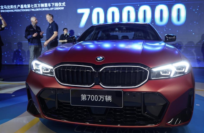 Il 7 milionesimo veicolo esce dalla base produttiva di Shenyang della BMW Brilliance, nel nord-est della Cina