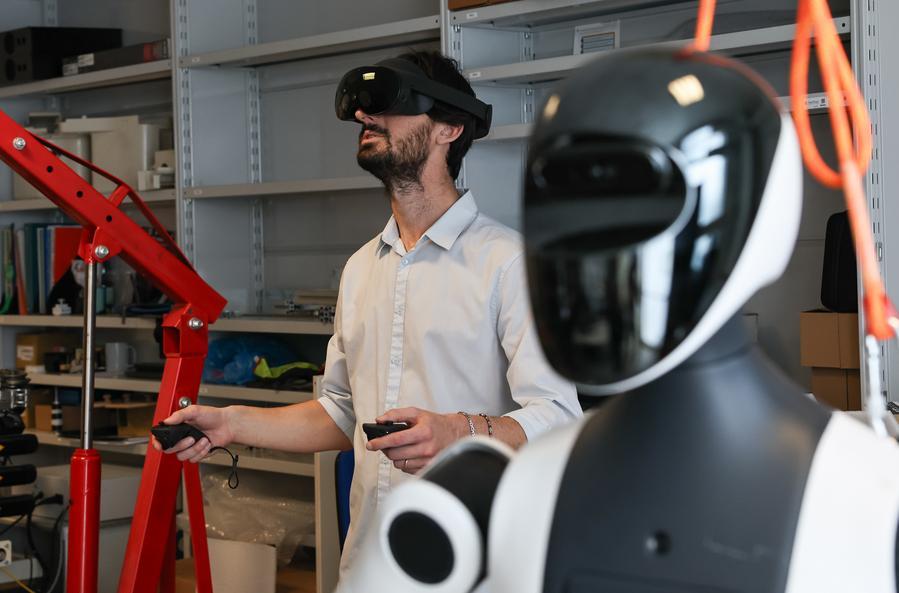 La cooperazione robotica tra Cina e Italia prende forma in un laboratorio a Pisa