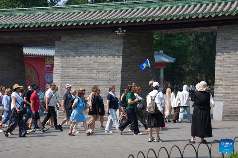 Politiche di esenzione dal visto trainano un'impennata del 35,3% nel turismo in entrata a Beijing