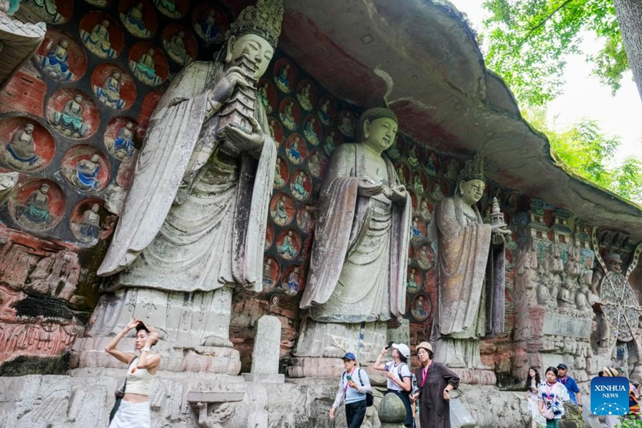 Le incisioni rupestri di Dazu accolgono oltre un milione di visitatori in cinque mesi