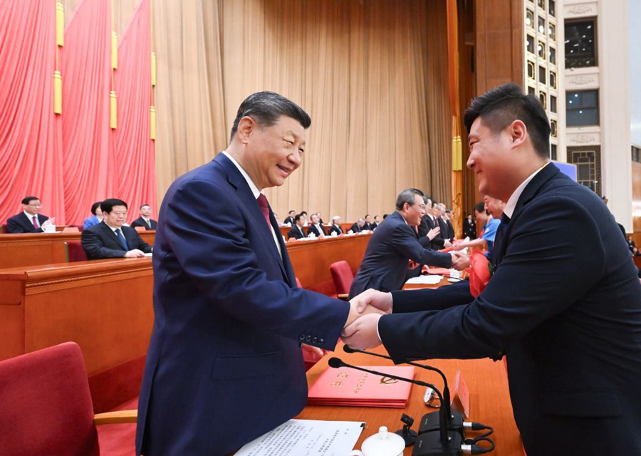 Tenuta a Beijing la solenne cerimonia per il 105° anniversario della fondazione del PCC