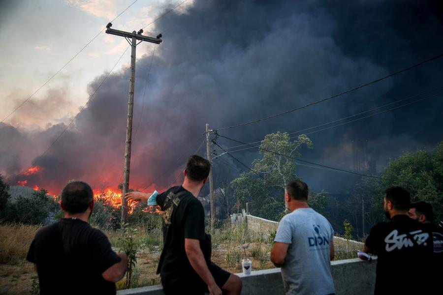 Incendi boschivi e siccità mettono in luce le crescenti sfide climatiche in tutta Europa
