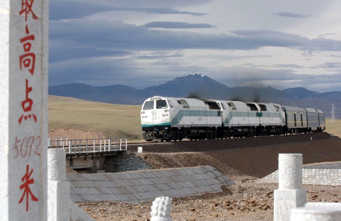 Foto d'epoca testimoniano il miracolo d'acciaio della ferrovia Qinghai-Xizang