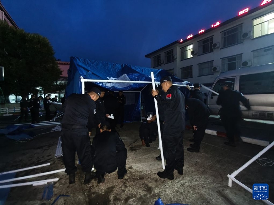 Gyirong nello Xizang colpita da colata di fango, diverse forze in soccorso