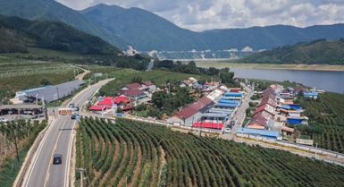 Jilin, l'autostrada nazionale rilancia un borgo di confine