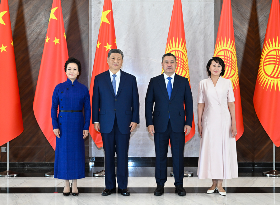 Bishkek, colloquio tra Xi Jinping e Sadyr Japarov