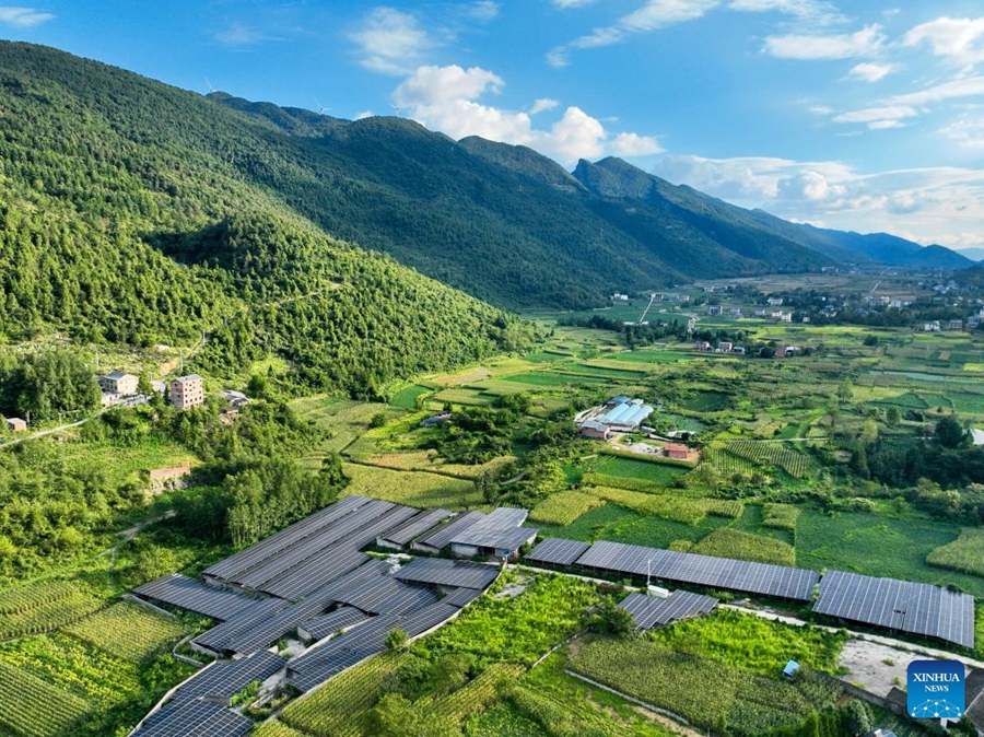 Cina, il fotovoltaico supera per la prima volta il carbone per capacità installata