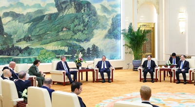 Li Qiang incontra la delegazione del Consiglio per il commercio USA-Cina