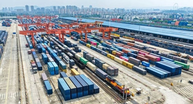 Chongqing, i treni merci Cina-Europa registrano una "doppia crescita" nei primi sette mesi dell'anno