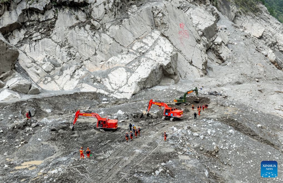 La Cina farà ogni sforzo per cercare e soccorrere i cittadini lettoni dispersi a seguito del disastro in Nepal