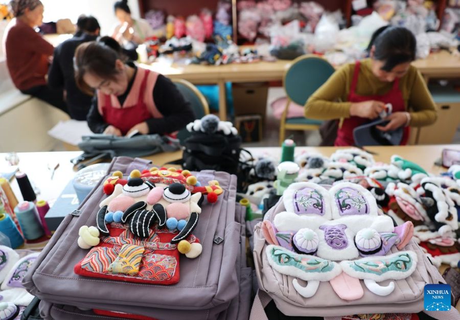 Ningxia, l'artigianato del patrimonio culturale immateriale favorisce l'occupazione