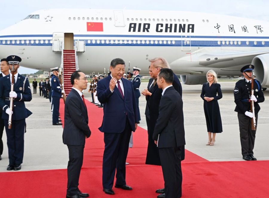 Xi Jinping arriva a Washington per la visita di Stato negli Stati Uniti
