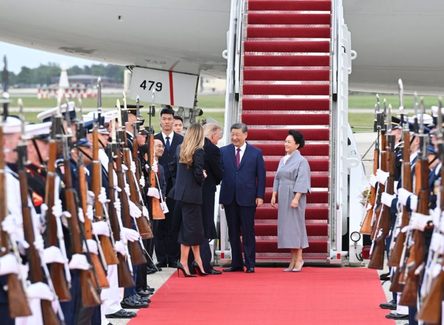 Xi Jinping arriva a Washington per la visita di Stato negli Stati Uniti