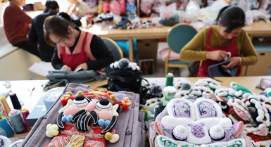 Ningxia, l'artigianato del patrimonio culturale immateriale favorisce l'occupazione