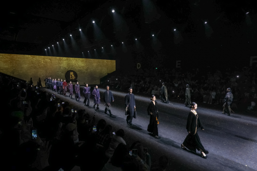La Shanghai Fashion Week annuncia il calendario per la stagione Primavera/Estate 2027