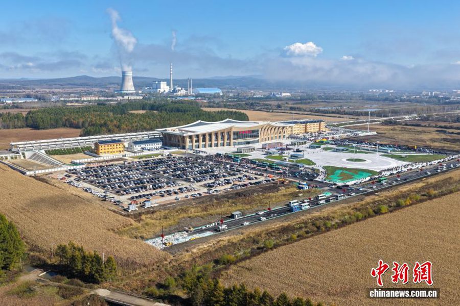 Entra in servizio la ferrovia più settentrionale della Cina