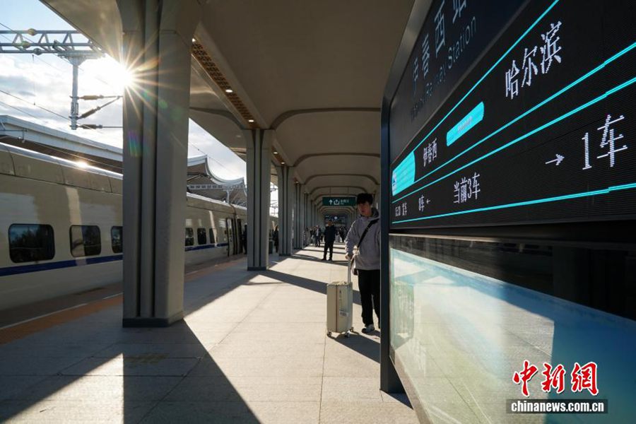 Entra in servizio la ferrovia più settentrionale della Cina