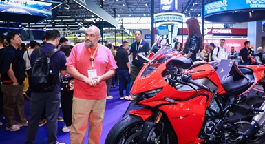 Oltre 50.000 visitatori alla giornata inaugurale della fiera motociclistica di Chongqing