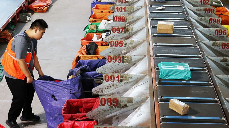 Cina, oltre 140 pacchi espressi all'anno pro capite