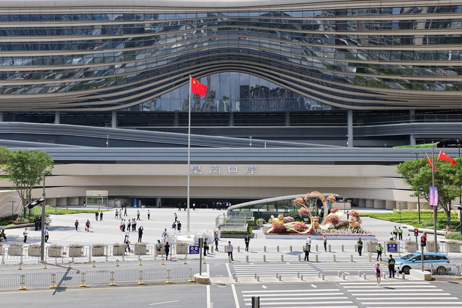 Porto riqualificato potenzia la connettività tra Shenzhen e Hong Kong