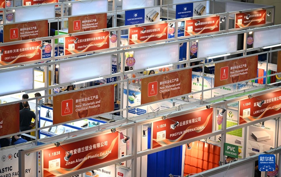 Il numero di acquirenti esteri alla prima fase della Fiera di Canton raggiunge un livello record