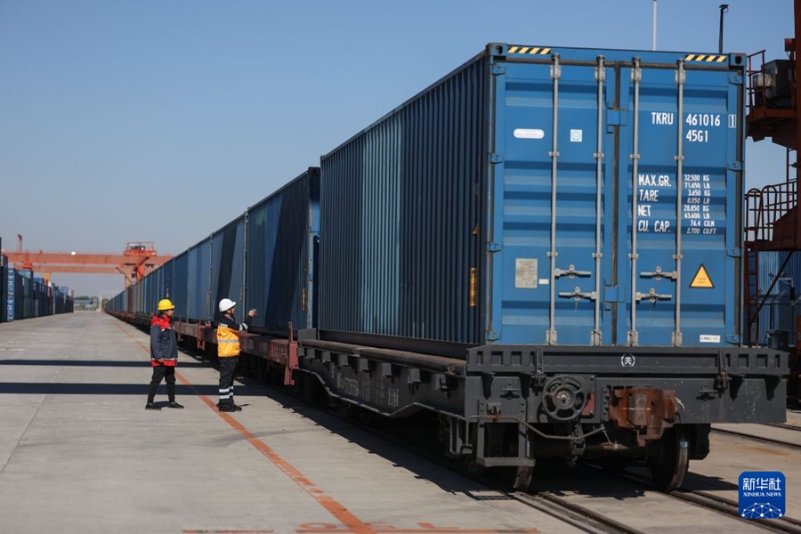 I treni merci Cina-Europa superano 140.000 viaggi