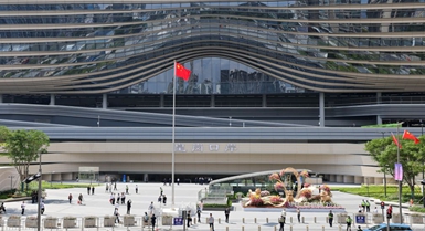 Valico di Huanggang entra in funzione, agevolando gli spostamenti di passeggeri tra Shenzhen e Hong Kong