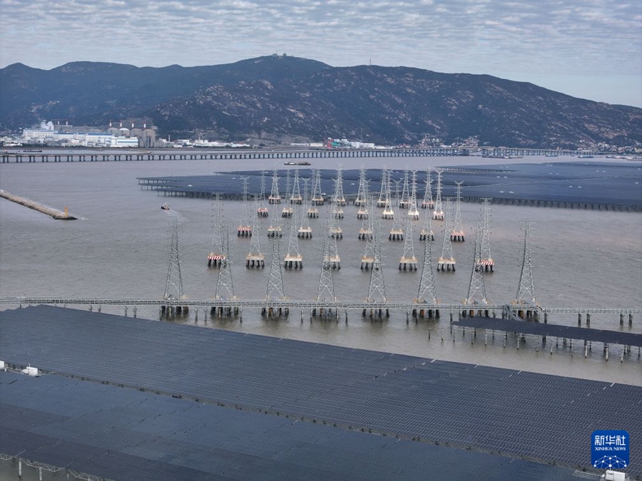 Lianyungang, procede la costruzione del progetto dimostrativo fotovoltaico da 2 milioni di kW nelle aree intertidali