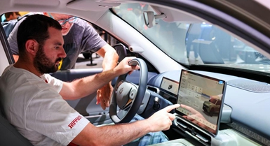 Direttore del Salone dell'Auto di Parigi: case automobilistiche cinesi guadagnano maggiore visibilità sul mercato europeo