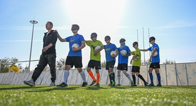 Squadra di calcio per non vedenti "Hey Hey Hey": Lasciate che il mondo ci veda