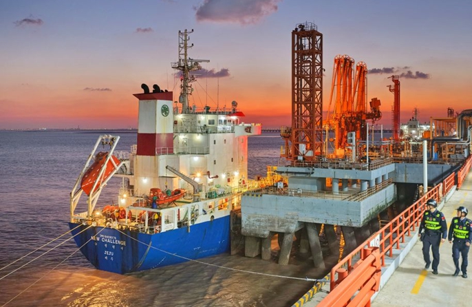 Jiangsu: il porto di Yangkou punta a diventare un'isola energetica offshore
